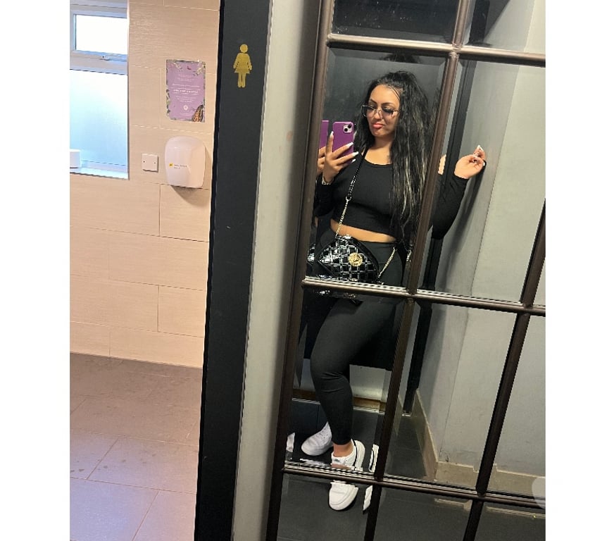 Escorts South Yorkshire Doncaster - Photos for 🌸F kiss included🌸 town center🤍Best Owo🤍