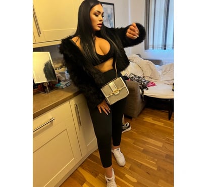 Escorts Doncaster City Centre Doncaster - Photos for 🌸F kiss included🌸 town center🤍Best Owo🤍