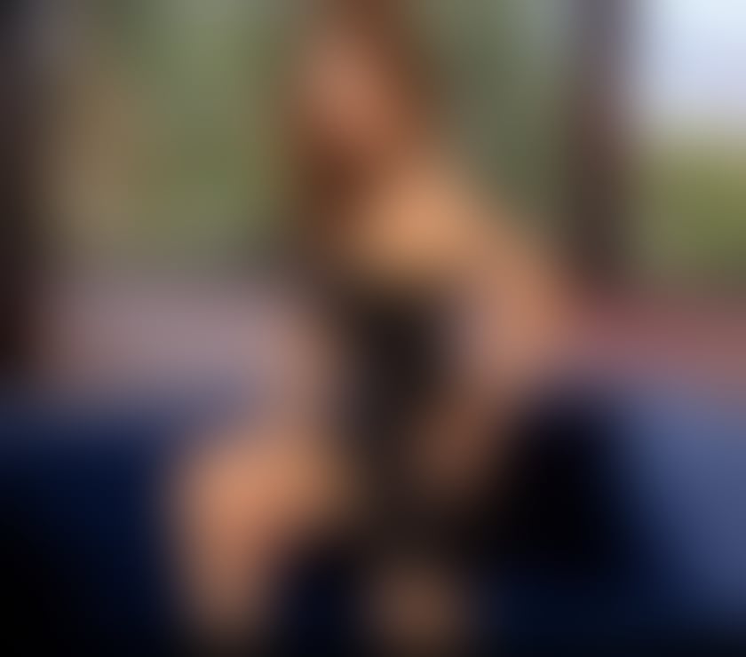  Escorts Battersea South West London - Photos for Crina 🔥 Beauty with brains • London 🔥