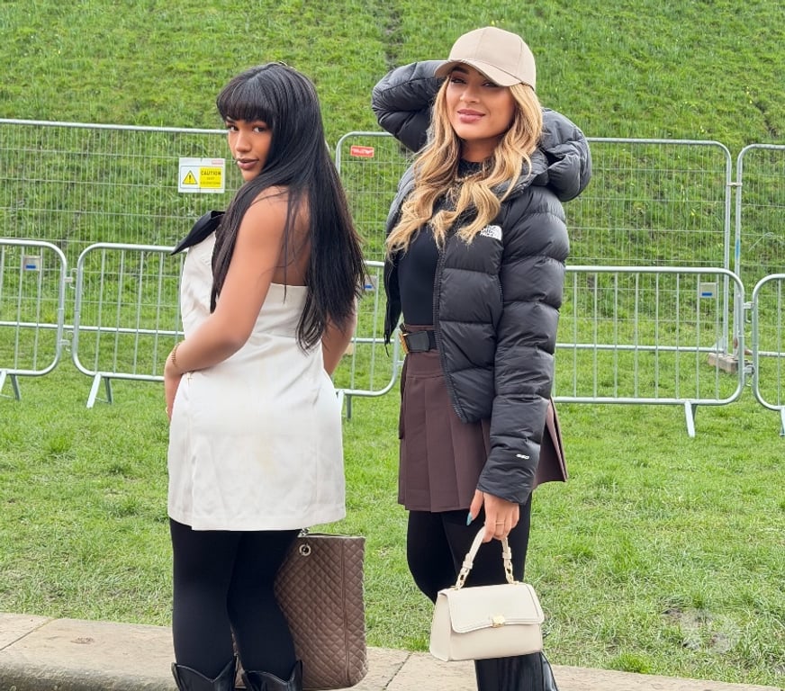 Escorts South West London South Kensington - South West London - Photos for Couple Lady boy ( TS )and Woman ( FM)