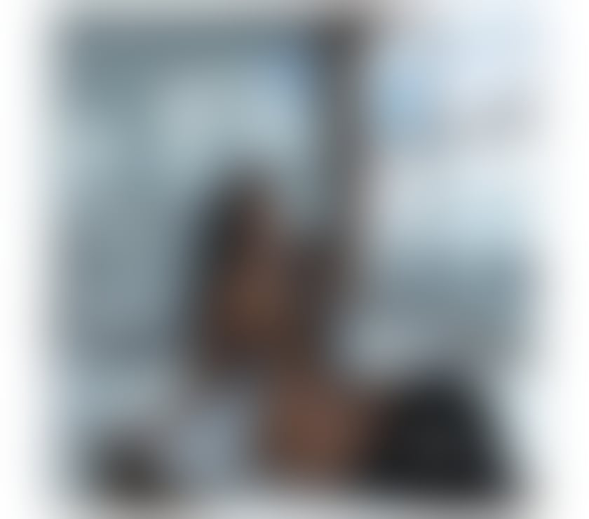 Escort London Gatwick Airport Crawley - Photos for MIRA👸🏻PARTY GIRL🥳OUTCALL ONLY 24 7☎️