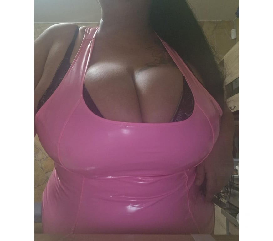 Escorts Ealing Southall - Ealing - Photos for Bella mega boobs!best sloppy owo!cim!bbw!Big boobs