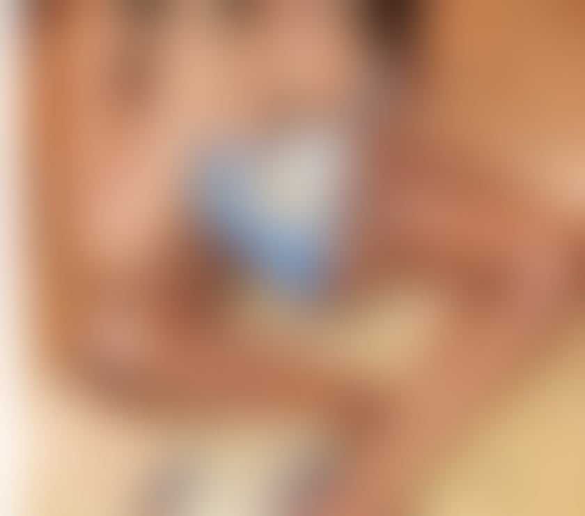 Escorts Inverclyde Port Glasgow - Inverclyde - Photos for Allure K Busty Elegant Mature Lady