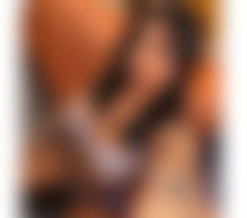  Escorts Stratford East London - Photos for JULIE BRUNETTE PARTY GIRL