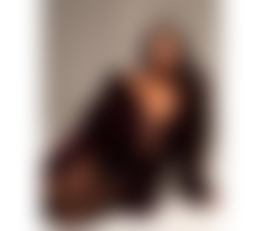 First time in Uk, Yasmine🇧🇷 Hottest babe here