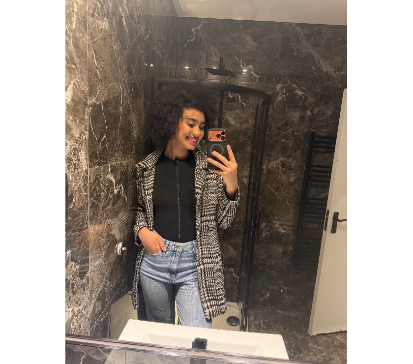 Escort New Southgate North London - Photos for 🇧🇷PRETTY CURLY BRUNETTE THE BEST CHOICE OF ALL.🍑