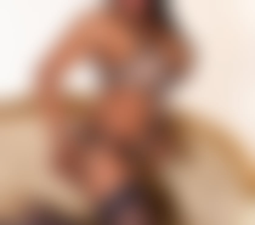 Escorts Essex Brentwood - Photos for New super busty north American girl in town few days. xo