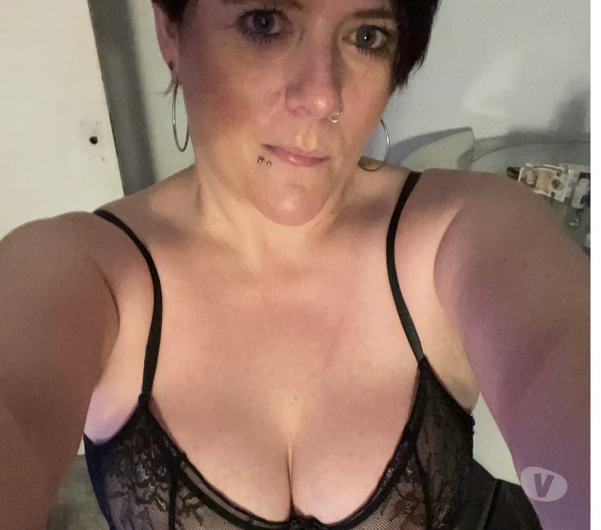Escorts East London Marks Gate - East London - Photos for Sarah independent Essex area