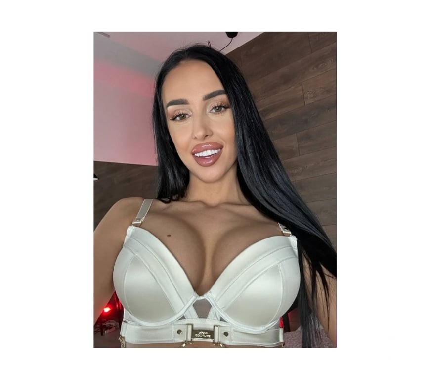 Escorts North Lanarkshire Motherwell - North Lanarkshire - Photos for Sara💋NAUGHTY BRUNETTE🖤REAL🔔100%