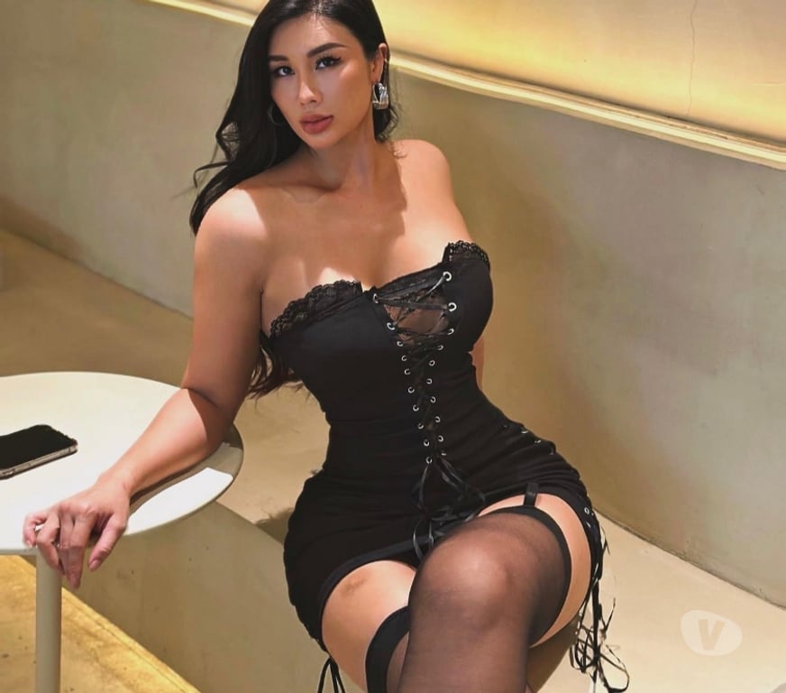 Escorts West London Longford - West London - Photos for 🦋Stunning Brunette❣️Big Curves – Brentford Outcalls