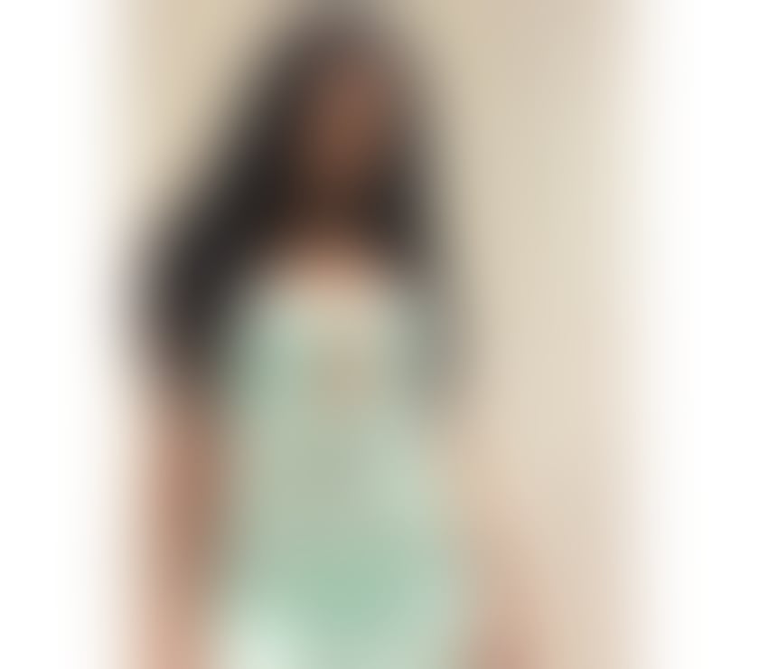 Escorts Lancashire Hyndburn - Photos for Brazilian brunette with curly hair, first time in the city.