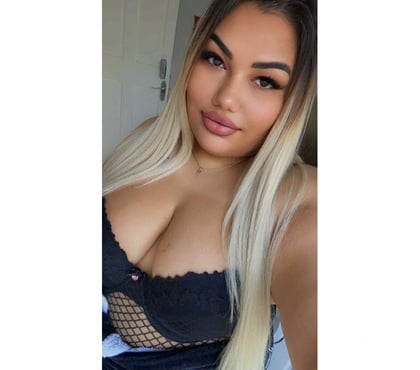 Escorts Southall Ealing - Photos for Chubby ajlin back for few days 💋