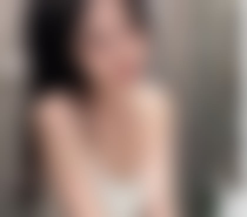 Photos for 💋 100% Oriental Beauty – New In Town💋