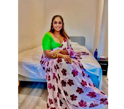  Escorts Barking Station East London - Photos for MEENA SOUTH INDIAN TAMIL NADU GIRL