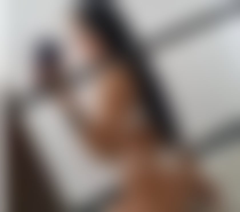 New in town ❤️❤️❤️ Corina