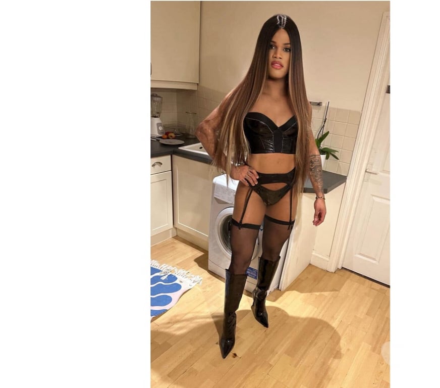 Trans Escorts Wiltshire Swindon - Photos for Monique XXL Party 🎉 🎊🎉