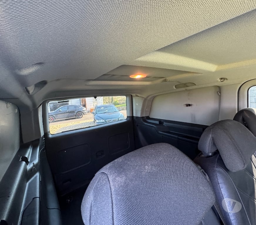 vans for sale Vale of Glamorgan - Wales Twyn-Yr-Odyn - Cardiff - Photos for Mercedes Vito 1.6Sport Automatic