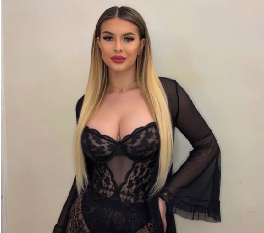 Escorts Surrey Mole Valley - Photos for 💋JUST OUT CALL💋NO RUSH ❤️