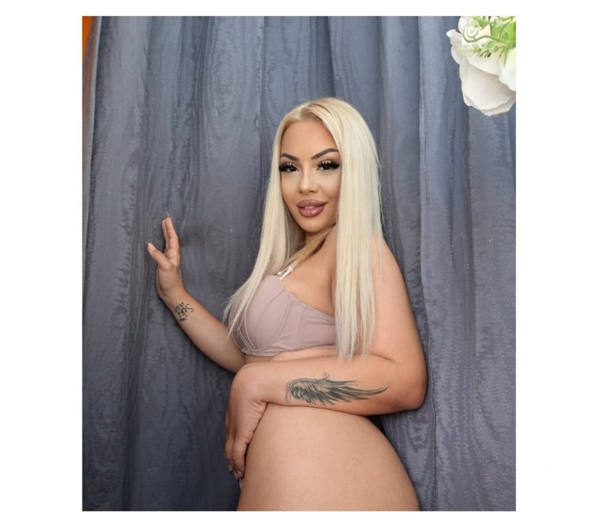 Escorts Barking and Dagenham Barking - Barking and Dagenham - Photos for Only this week!💛CURVY girl!💛