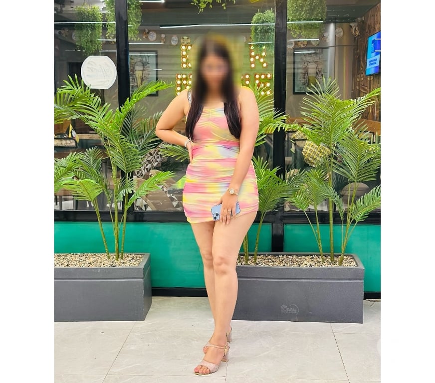 Escorts East London Abbey Road - DLR station - East London - Photos for Friendly Independent Companion whatsappx for quick response