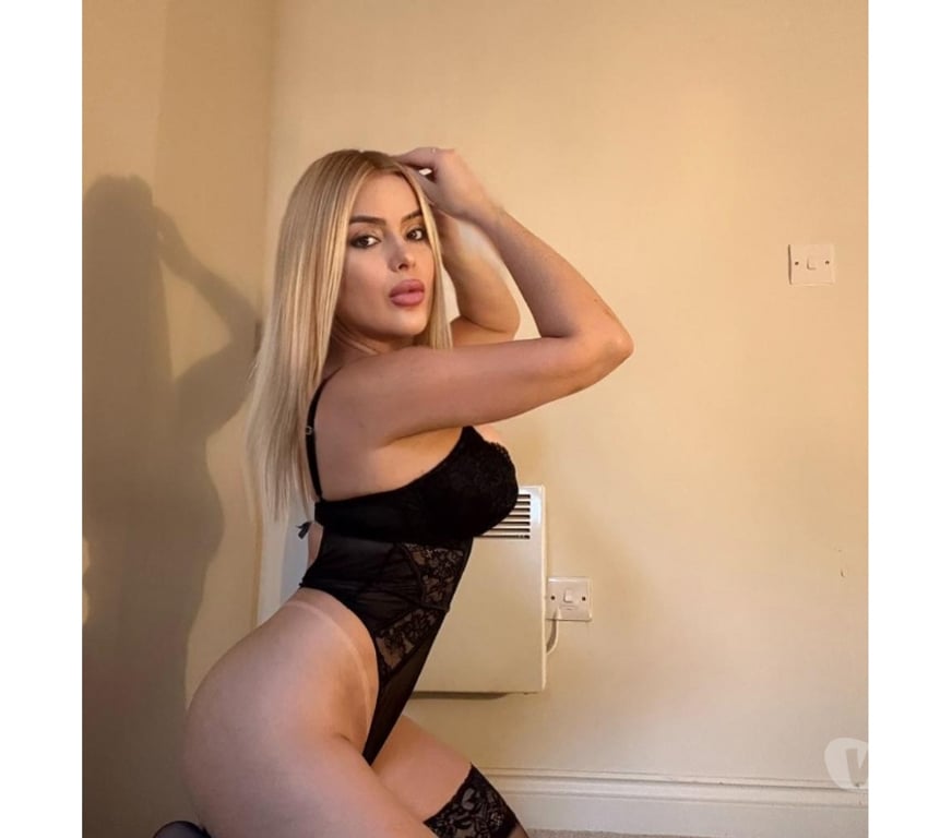 Escorts Ealing Southall - Ealing - Photos for NEW HERE 💛 Amazing Services COME TO SEE ME