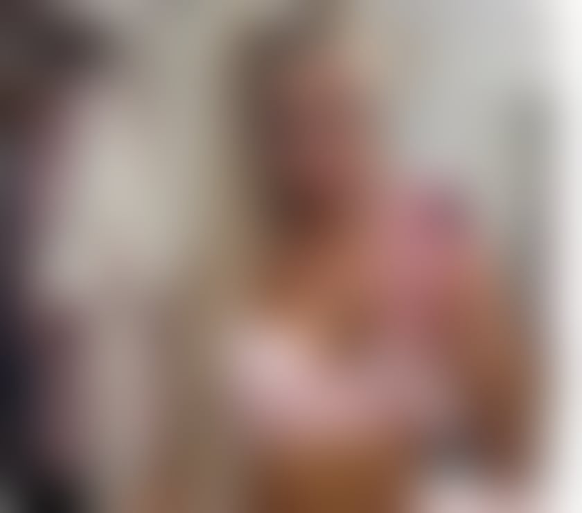 Hi I guys I’m Emma call me for service or text me 💋