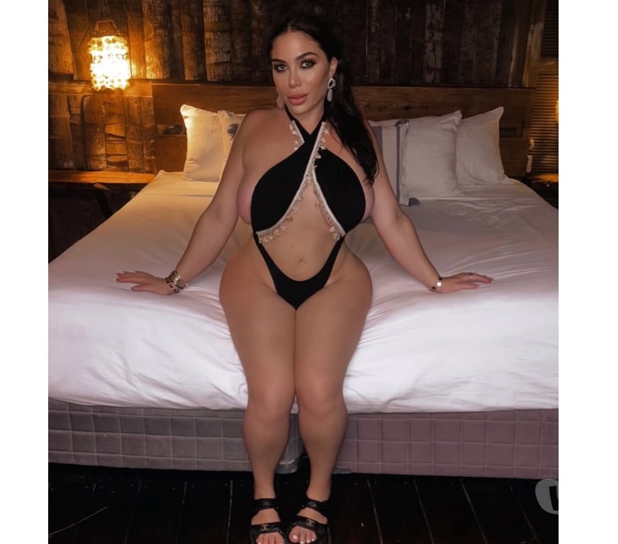 Escorts Essex Basildon - Photos for Beautiful and new😍🍑real latina😏