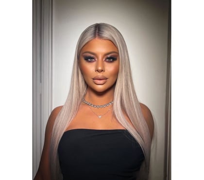 Escort Luton Town Centre Luton - Photos for SWEET AND INNOCENT🫠 NEW GIRL🔥IN-OUT