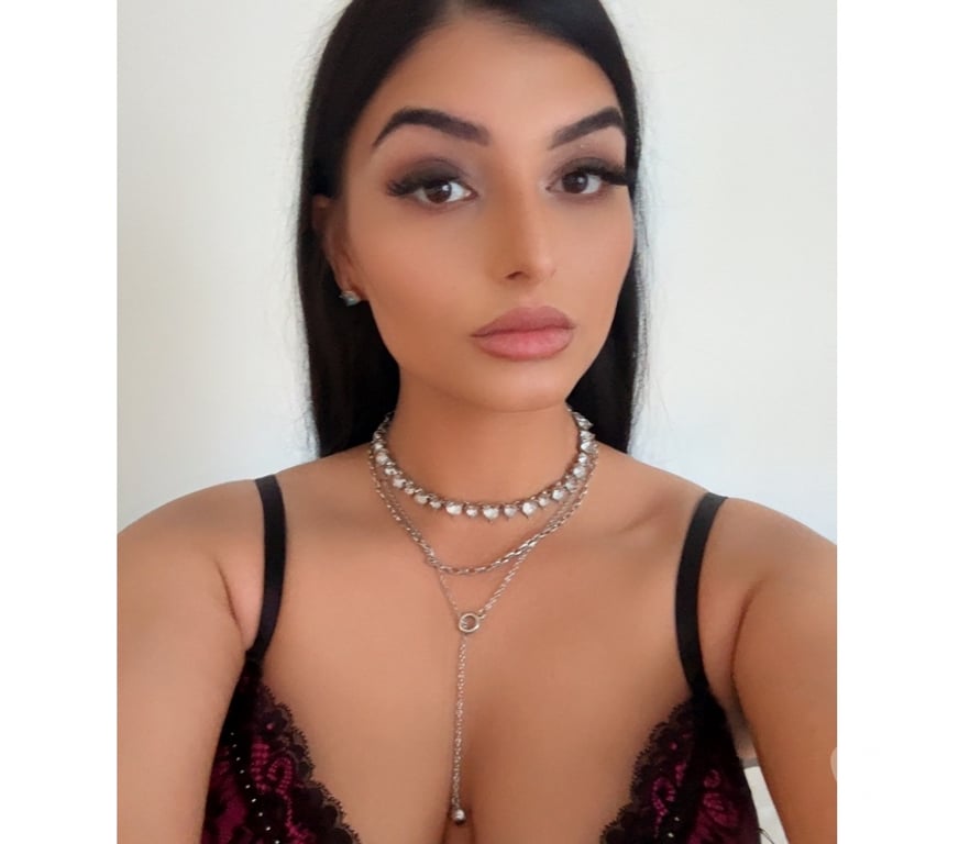 Escorts Warrington Warrington Town Centre - Warrington - Photos for LARRA HOT 🔥 JUST ARRIVED BACK