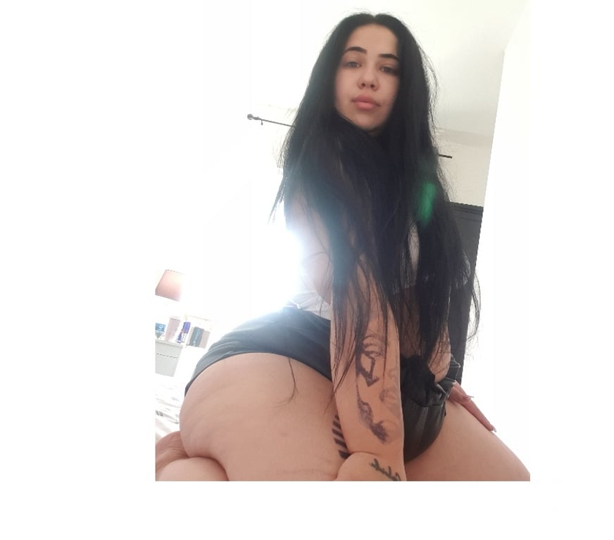 Escorts West Yorkshire Leeds - Photos for GFE OUTCALL INCALL FULL SERVICE BIG ASS
