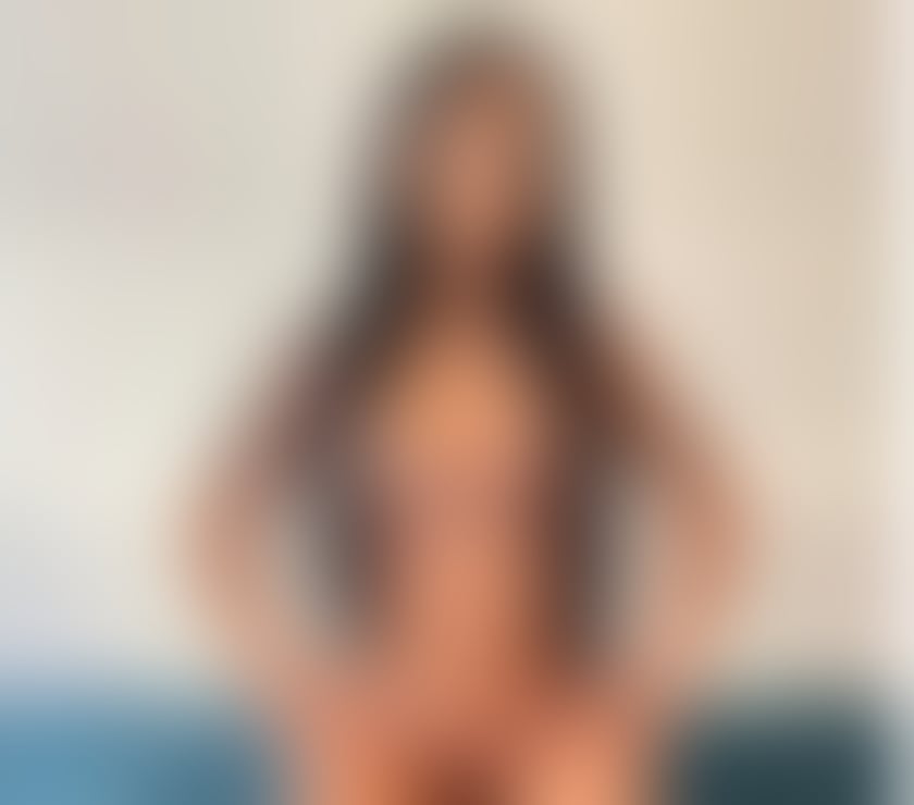 Escorts Greater Manchester Wigan - Photos for Sexy Brunnet in town Only Outcall Video Call