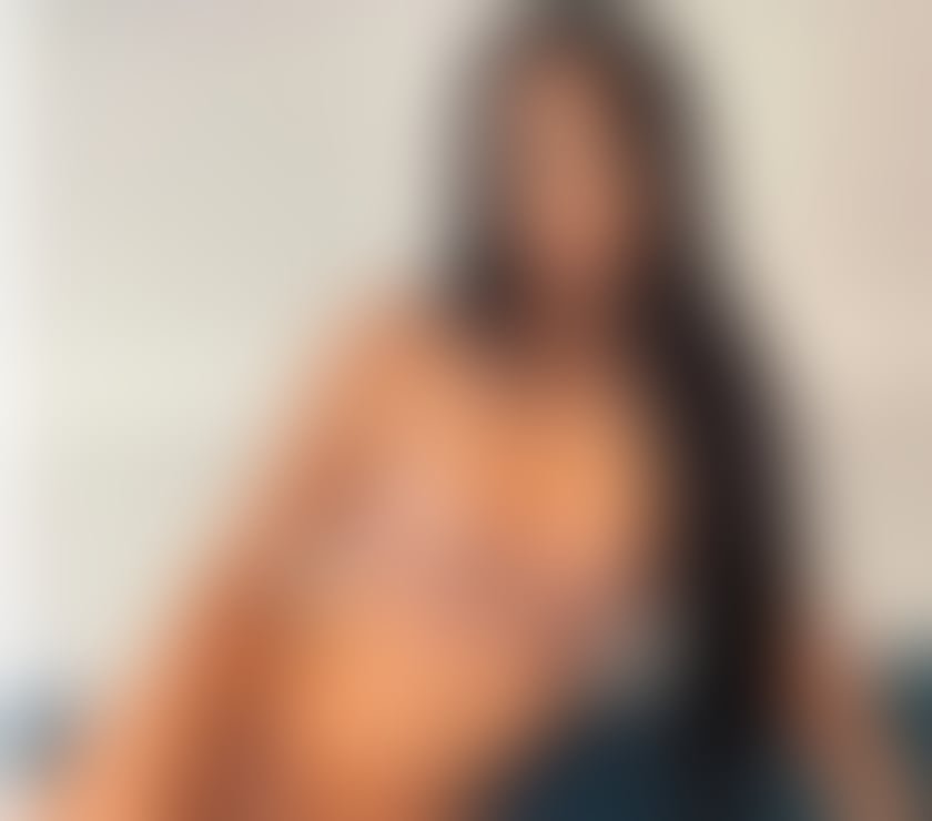 Escorts Greater Manchester Wigan - Photos for Sexy Brunnet in town Only Outcall Video Call