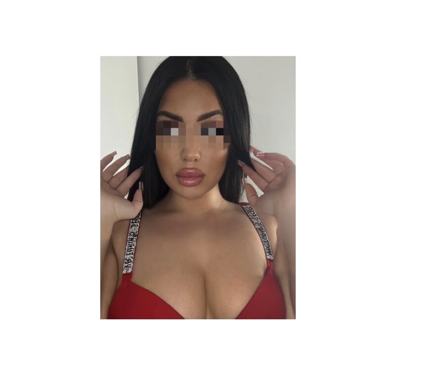 Escorts West London Hillingdon - Photos for I'm Elizabeth, I'm here now. 🤗❤️