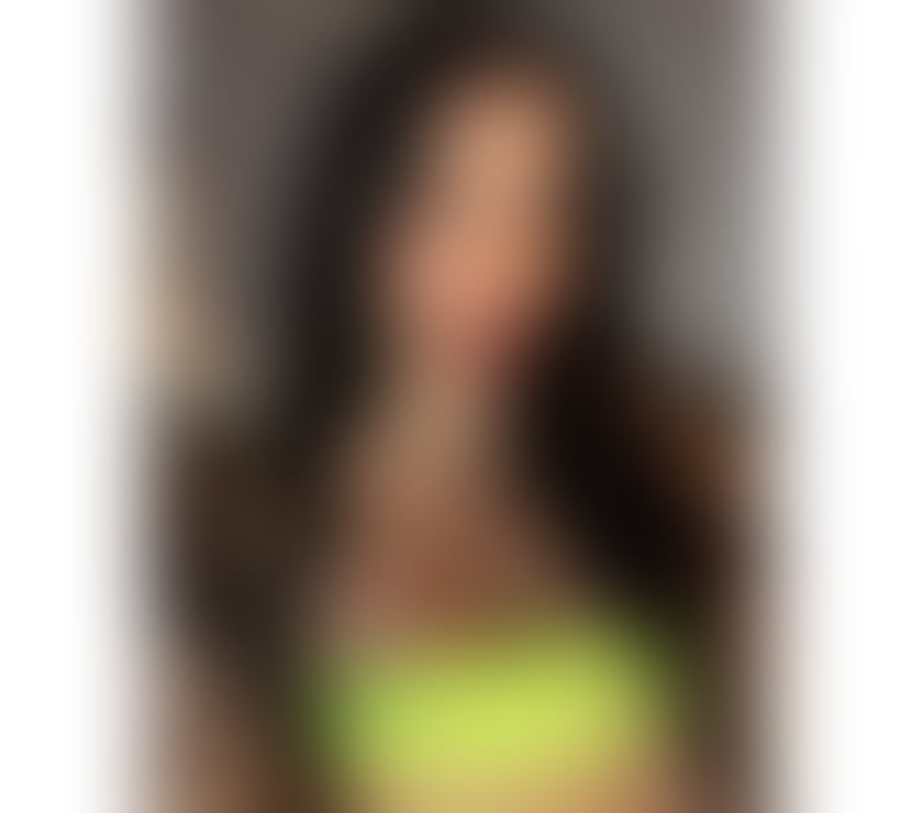 🌸 Sweet TS – Elegant & Friendly 🌸