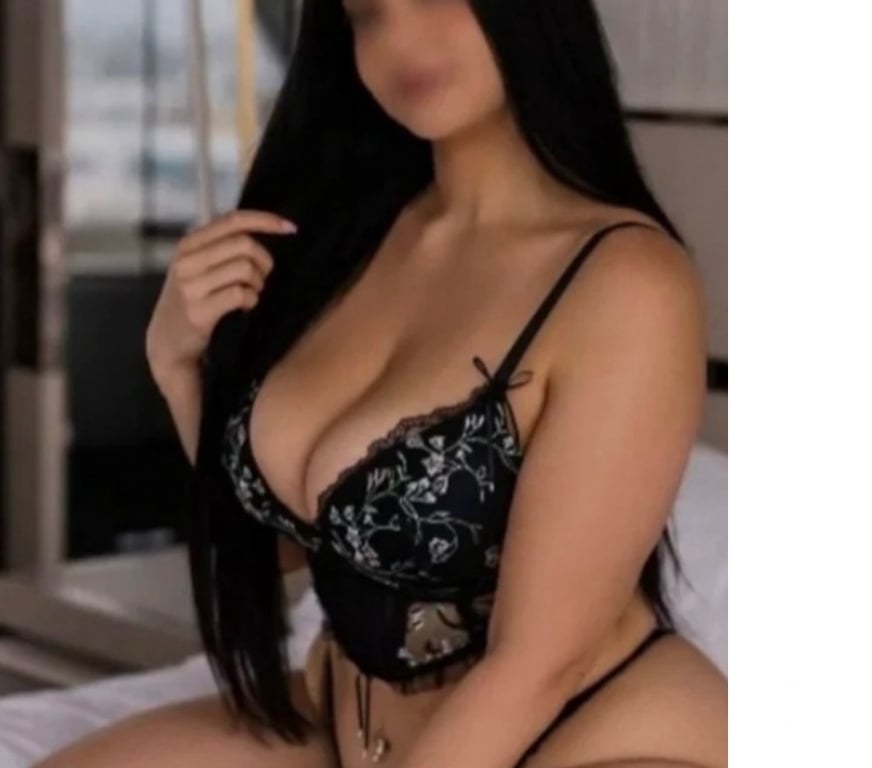Escorts East London Stratford Station - East London - Photos for Nicolle🇧🇷big boobs🍑