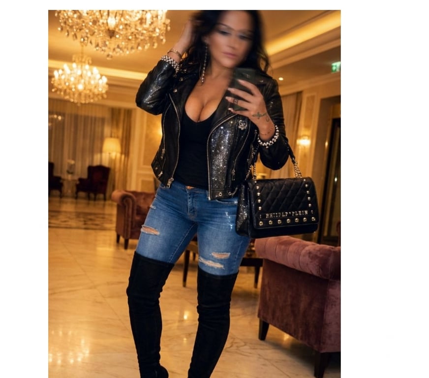 Escorts North West London Camden - Photos for Daniela -NEW and HOT party girl