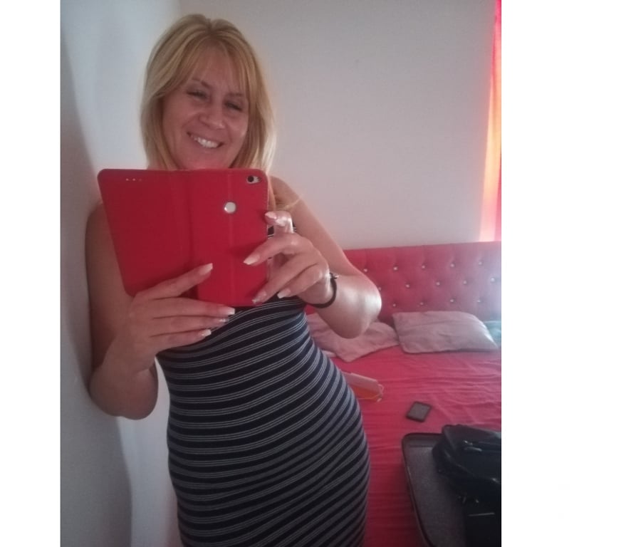 Escorts East London Canning Town - East London - Photos for Miss Maggie Turner