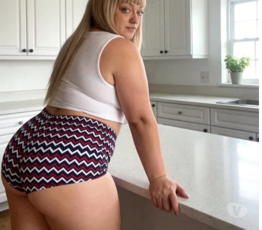 Escorts East London Canary Wharf - East London - Photos for Outcall and Incall ❤️ MILF curvy