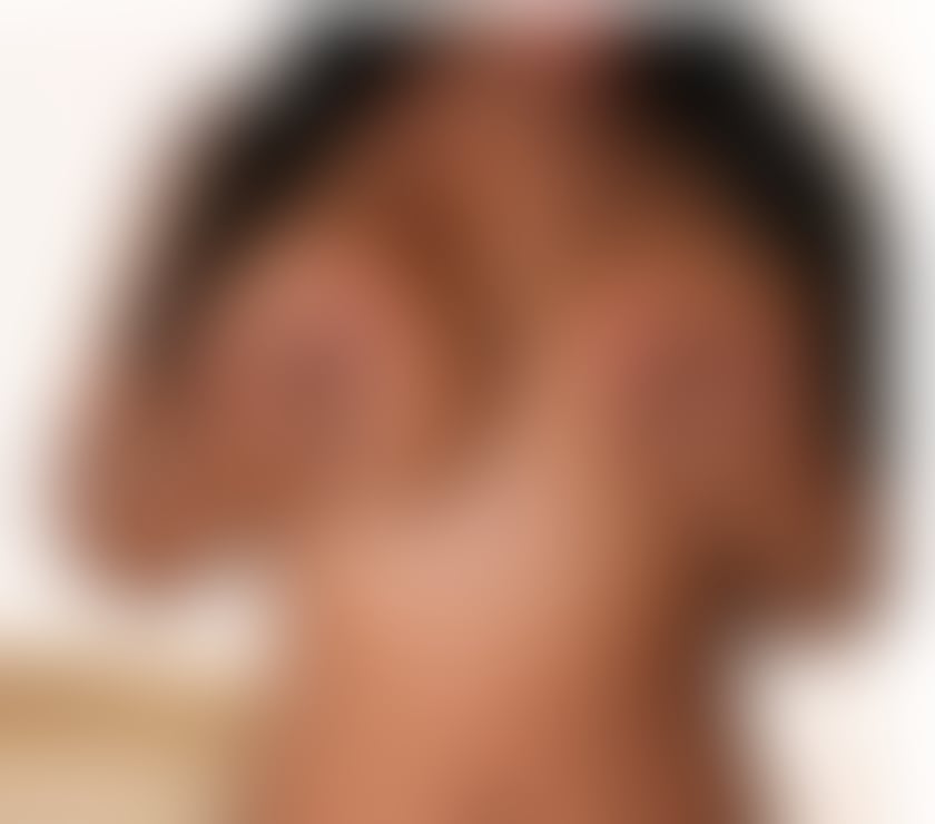 Escorts West London Hillingdon - Photos for New super busty north American Girl in heathrow.xox