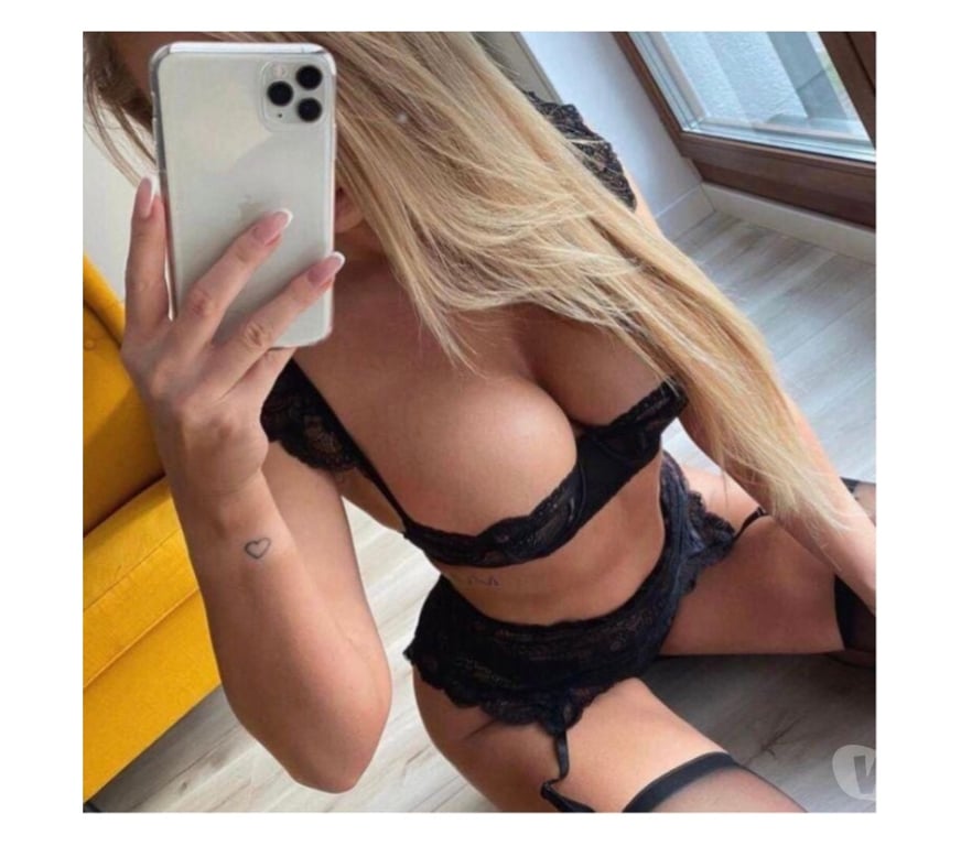 Escorts Hertfordshire Watford - Photos for Nicole💞 hot and charming 💕 one call away ☺️