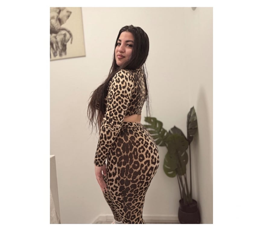 Escorts East London Commercial Road - East London - Photos for 🍓 💕😍⭐EMMA NEW IN A TOWN CALL NOW !!☎️