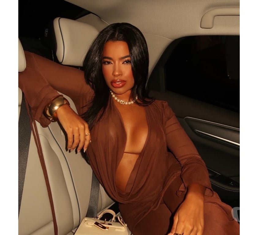 Escorts Dundee Dundee City Centre - Dundee - Photos for Bella sweet brunette