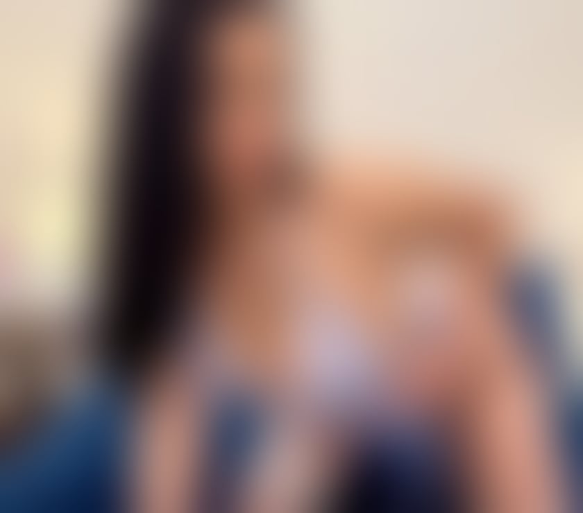 New party services in town, no rush 🥂 outcall incall