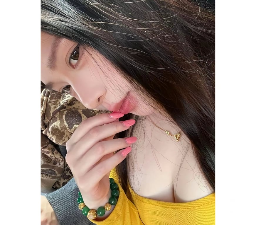 Escorts Glasgow Glasgow City Centre - Glasgow - Photos for ✨ Mysterious Companion • Intimate & Confidential ✨