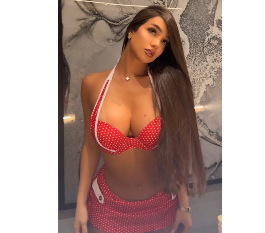 Escorts Buckinghamshire Milton Keynes - Photos for 💋😈 LAÍS BRUNETTE PARTYING🎀