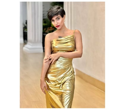 Escort Canary Wharf East London - Photos for Elegant Companion Avilable -Discreet and Charming.