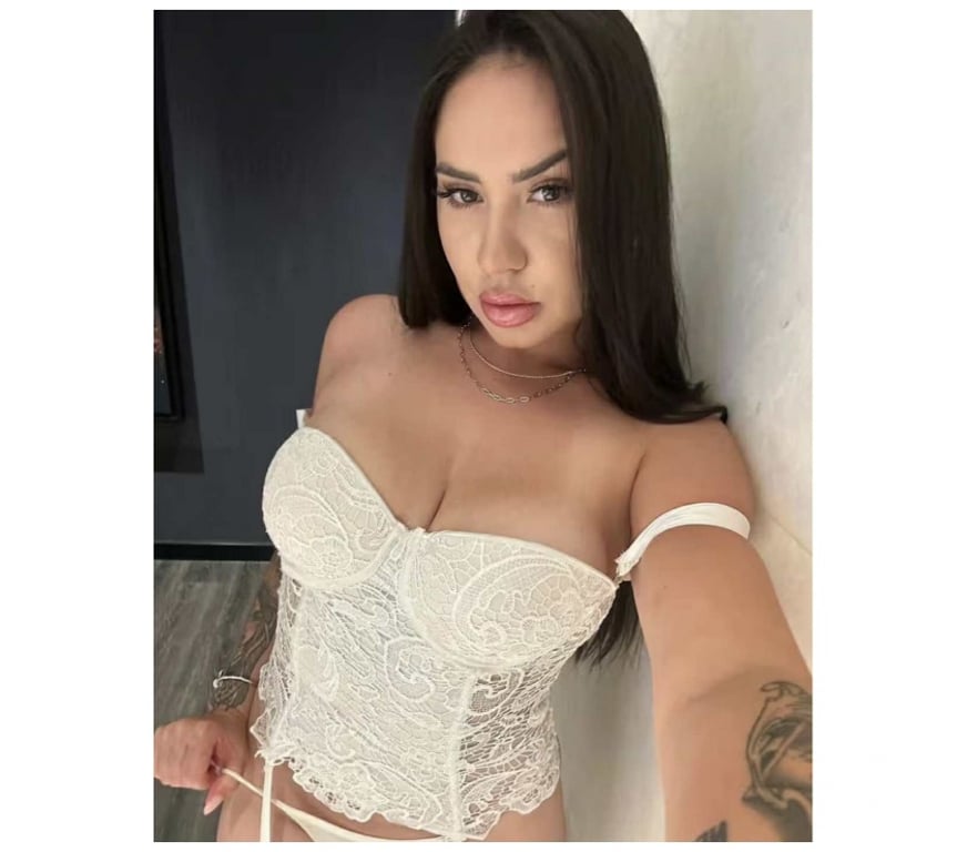 Escorts East London Redbridge - Photos for Kely new in town only ❤️❤️😘😍