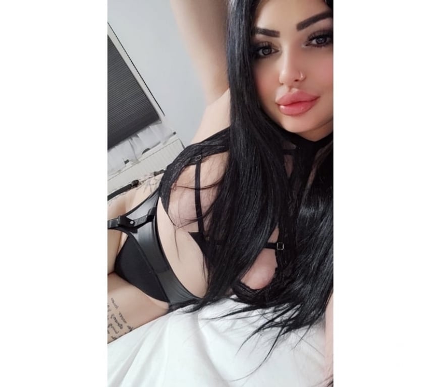 Escorts North London Tottenham - North London - Photos for Helloo guys new girl incall &Outcall☎️❤️