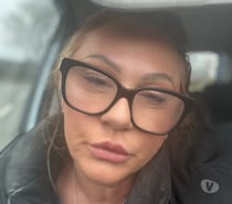 entertainment cam vids and phone . Live vids chat