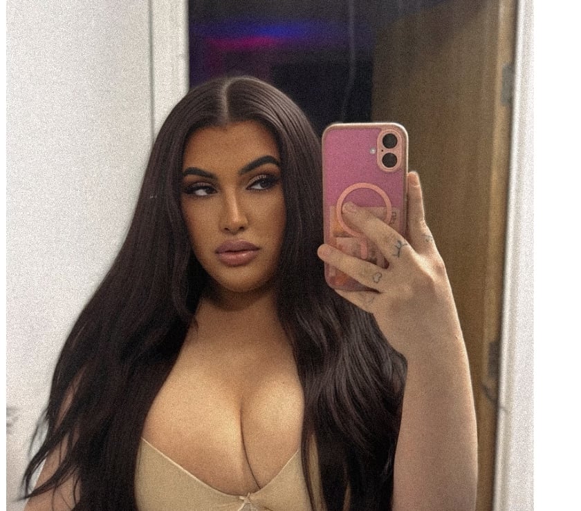 Escorts East London Newham - Photos for TRANS FAT ASS AMELIA BIG BOOTY BJ QUEEN 👄